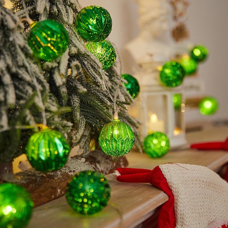 Christmas Tree Decoration Ball - đánh giá và giá Outdoor Lighting Battery Operated